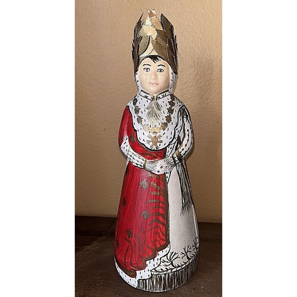 Queen Elizabeth Painted Glass Mrs Butterworth Bottle Royal Robe 10" 1980's Art